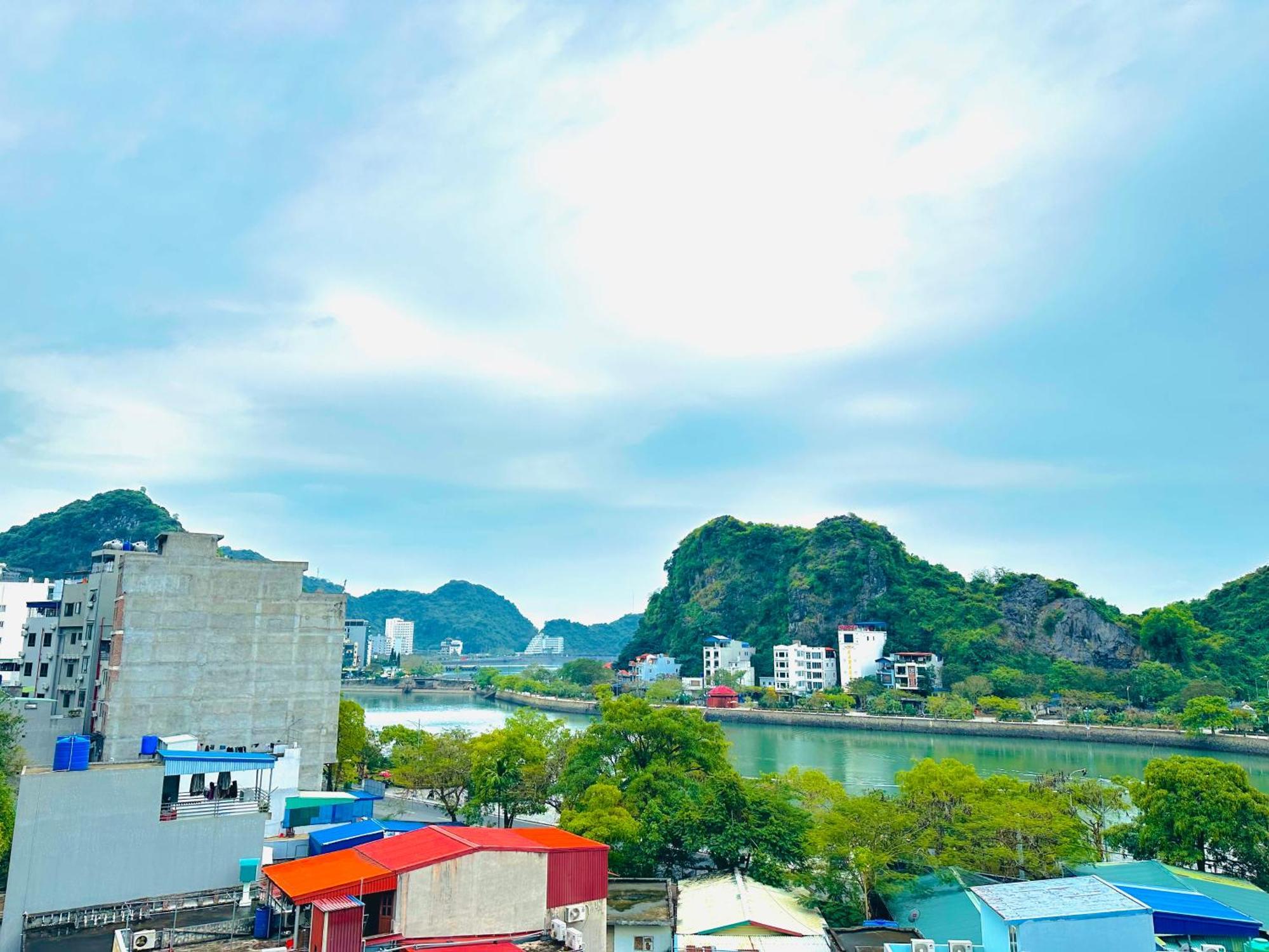 Dong Khe Sau Cat Ba Seoul 2 Hotel & Apartment מראה חיצוני תמונה